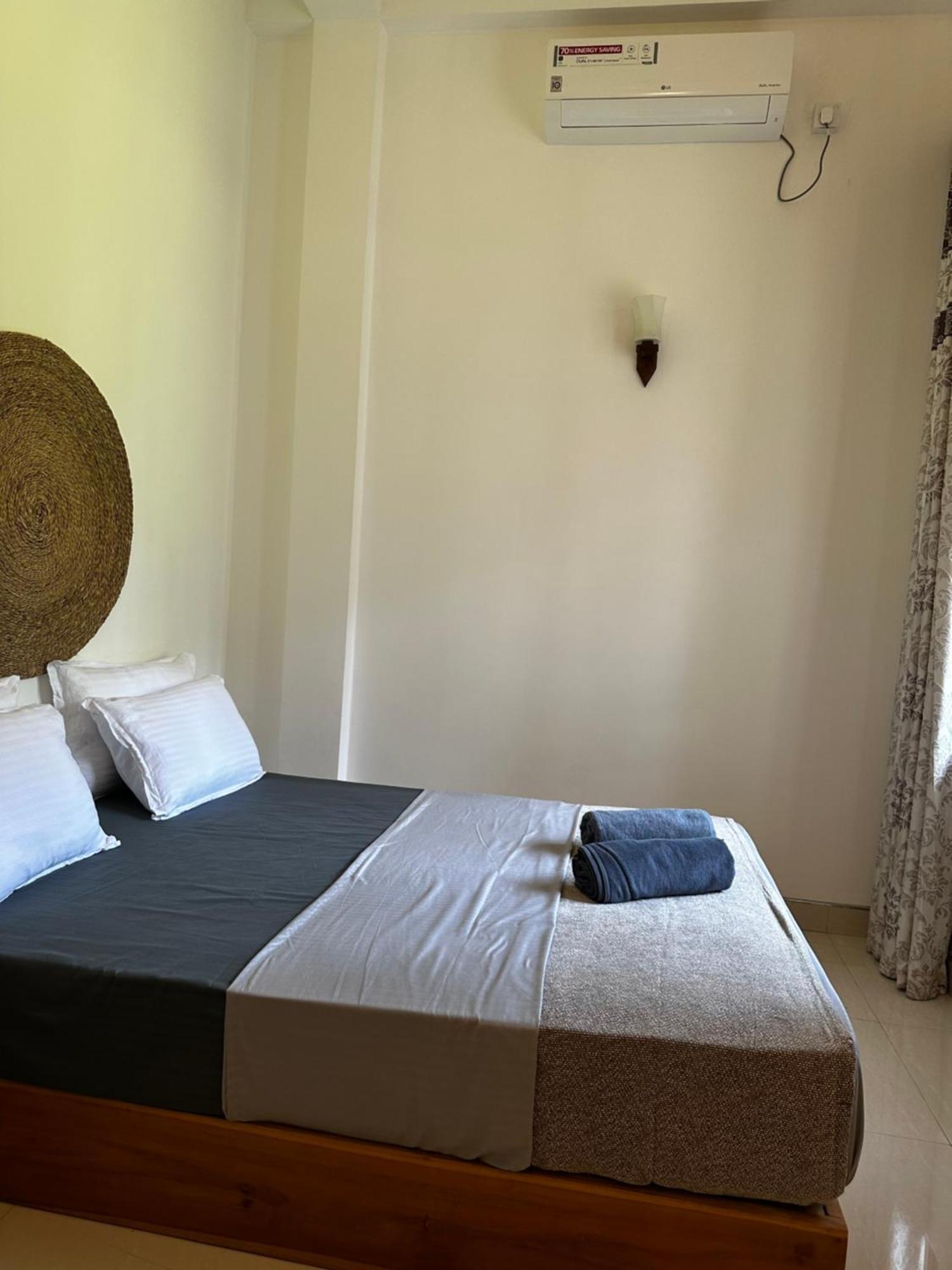 Curve Hiri Daire Dikwella Dış mekan fotoğraf